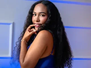 MiaBlackrose