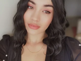 SARA_C0LLYNS profile