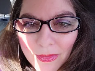 SassyBrnEyes1966 profile