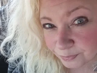 SexyNaughtyMilf profile