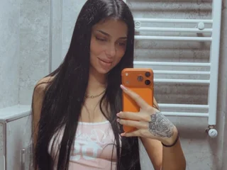SweetMayaBrunetteX profile