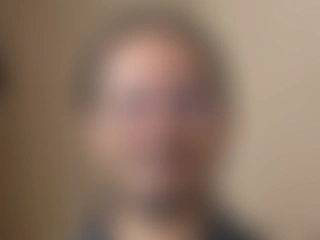 WFH_UnderDesk_Show profile