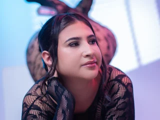 alondrasoomer profile