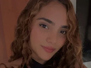 carolyne_18 profile
