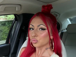 strawbbbi profile