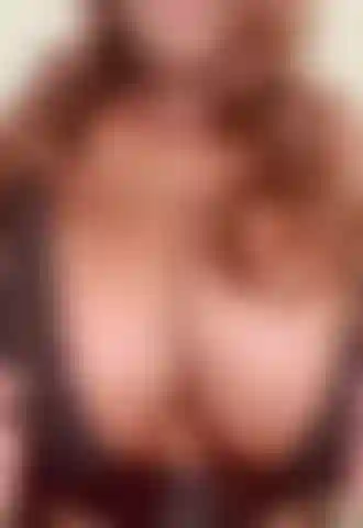Vollständiges dickes titten-tease.