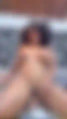 Reite einen frontdildo.