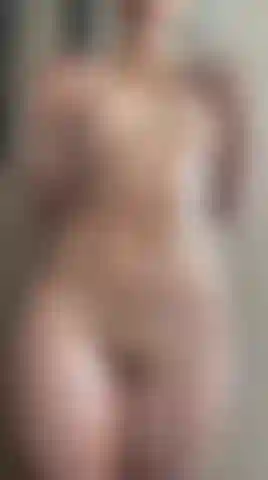 Lass dich von meinen kurven verführen // let yourself be seduced by my curves.