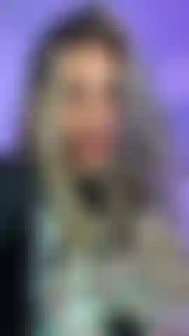 Genieße das spielzeug in meinem arsch.