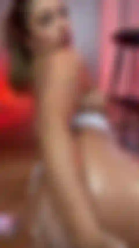 Öl überall auf meinem körper, fick mich!!