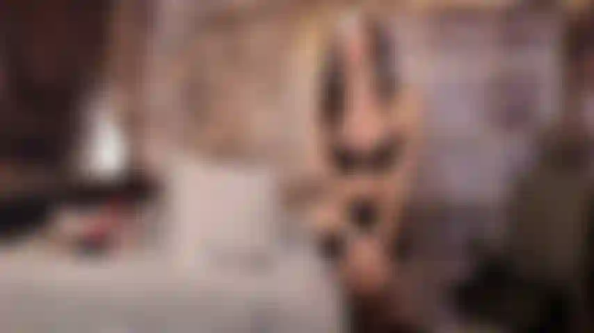 Modele meine neuen schwarzen 2-teiligen dessous!