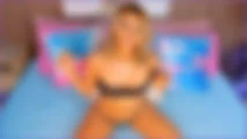 Schlampiger blowjob.