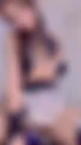 . Mein tentakeldildo ist wirklich dick.