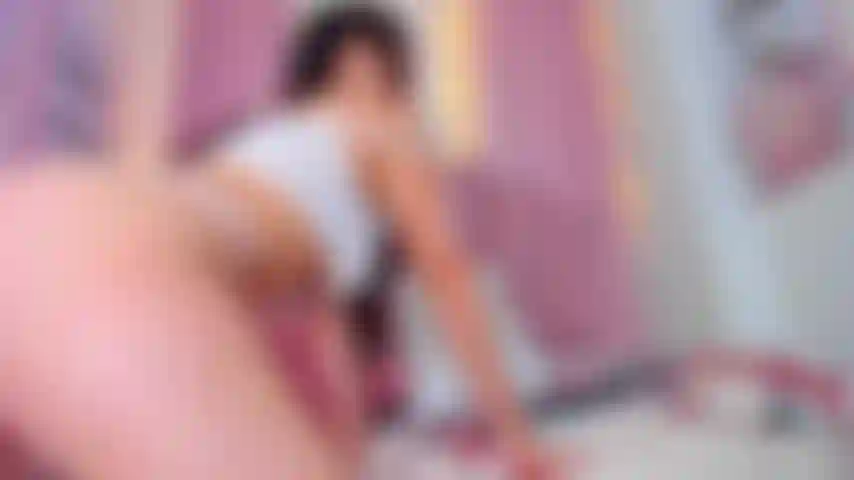 Wenn ich allein in meinem zimmer bin, möchte ich das gefühl haben, beobachtet zu werden.