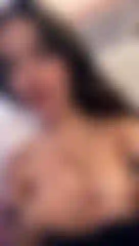 Willst du meine titten fühlen?