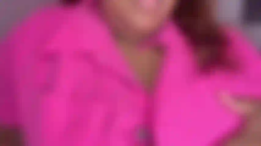 . Lassen sie mich ihre freche sekretärin sein