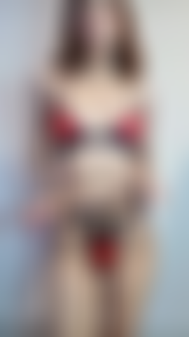 Reizt es sie zu wissen, dass ich unten nichts trage?