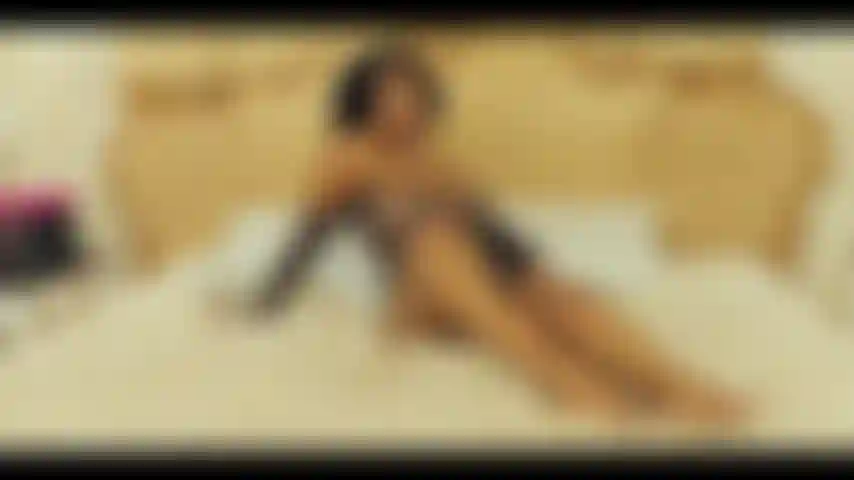 Ich bin sehr heiß und leidenschaftlich. Willst du es ausprobieren?