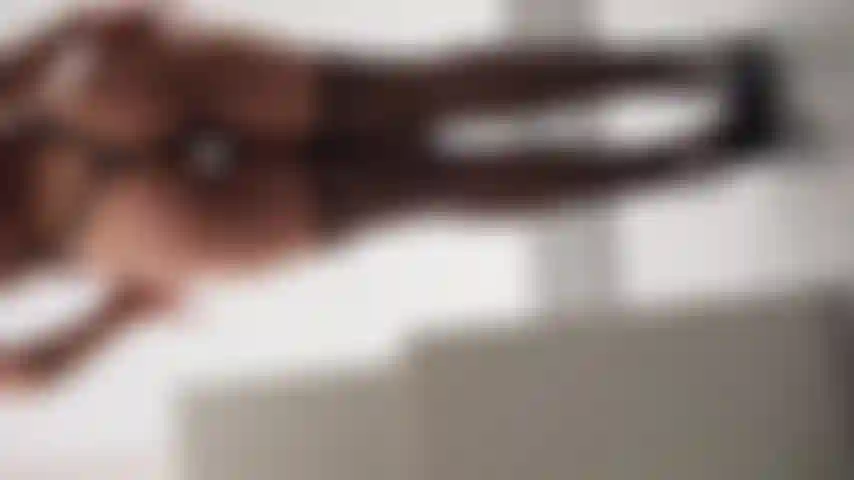 Sexy, eng und voller energie für dich.