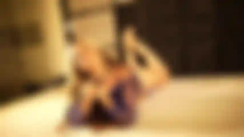 Lass mich dir zeigen, dass der himmel durch meine kurven geht!