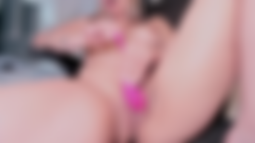 Eine feuchte muschi und ein spielzeug.