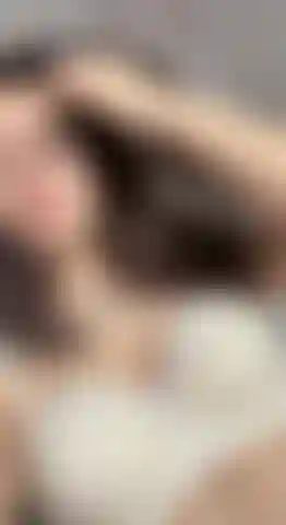 Let me tease you lips are hot