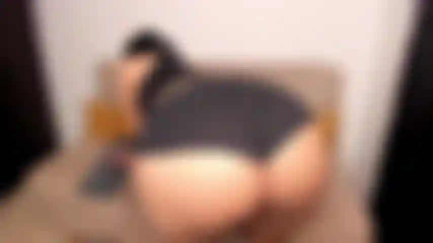 naked twerk