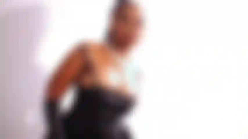 Ein freches latexmädchen (oh schreck).