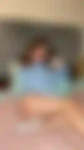 Lass uns zusammen masturbieren, bis wir beide hart abspritzen ;)