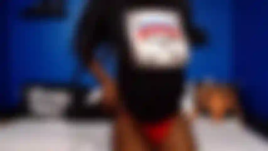 Striptease, fingerspiele & dildolutschen.