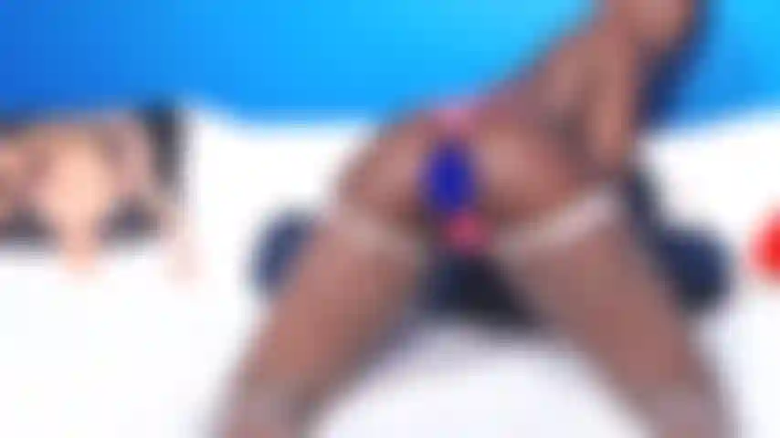 Bunny buttplug twerk necken.