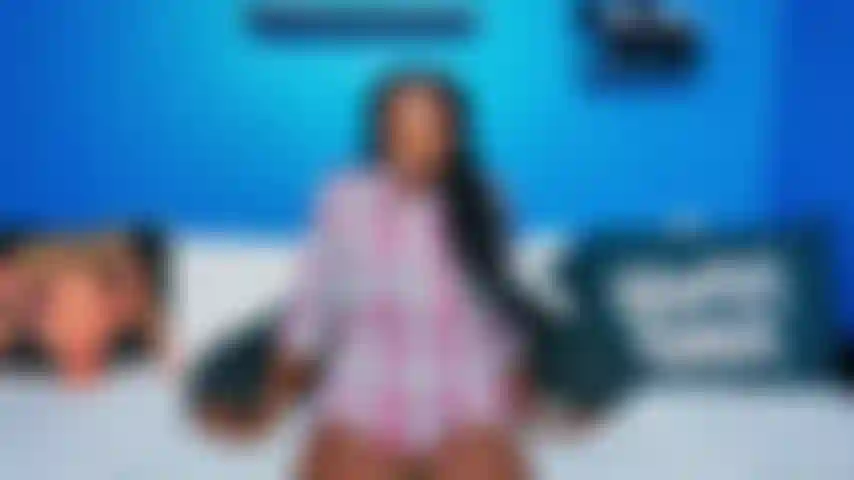 Nur ein t-shirt-tease.