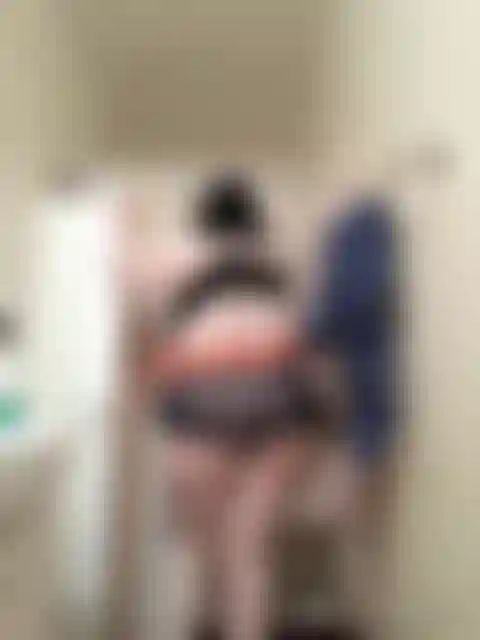 Spioniere meine dusche aus ;).