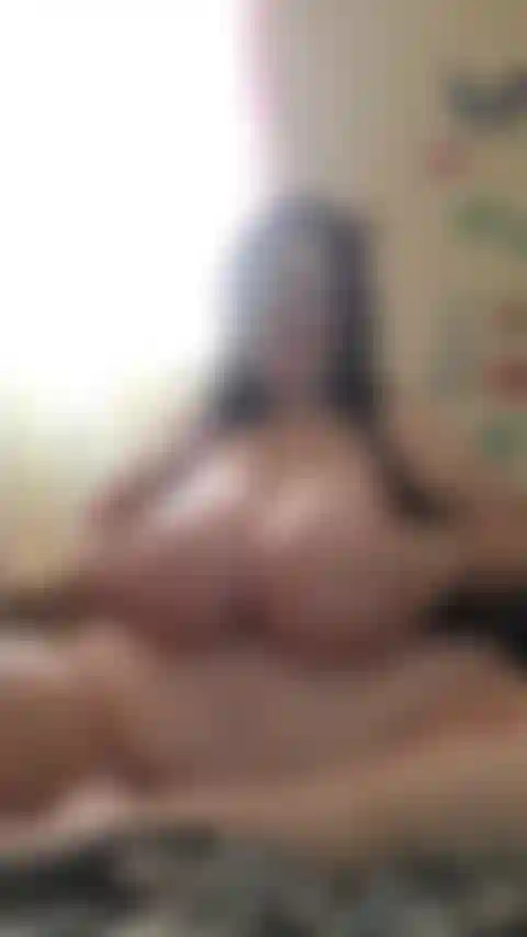 Die für einen käufer einen tanga schmutzig macht.