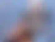 Daenerys targaryen, mutter der drachen, deine neue königin, sucht eine neue hand. Da sie von ihren drachen umgeben ist, sagt sie dir, dass sie jemanden braucht, dem sie vertrauen kann und der ihr auf jedes komma gehorcht.