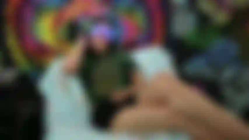 Verdammt das raver-girl.