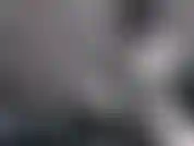 Steampunk-freibeuter masturbiert – steampunk-freibeuter ali trägt nichts weiter als einen steampunk-hut, spitzenhandschuhe und stiefel. Umgeben von steampunk-requisiten schlägt sie sich mit einem dildo in die muschi.