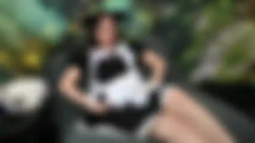 Kitty-dienstmädchen fickt meister.