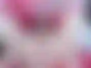 Ich mache eine sehr heiße nahaufnahme meiner klitoris, wie sie nach dem nippelspiel stimuliert wird, und beim klitorisspiel sehe ich meinen weißen körper. Wie klatschnass ich bin, während sich meine muschi stark zusammenzieht.