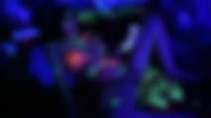 Ein schwarzlicht-aliendildo.