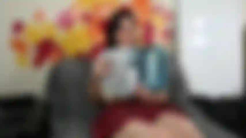 Schulmädchenverführung: mache meine hausaufgaben.