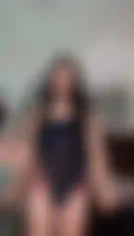 I love spanking my pussy