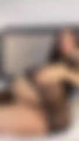 bounce my hot ass and give it a couple of spanks