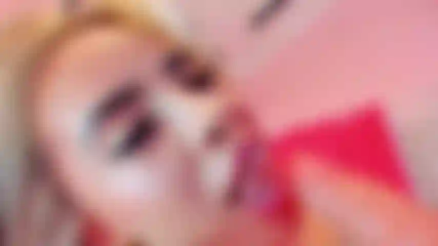 Lutsche deinen schwanz hart.