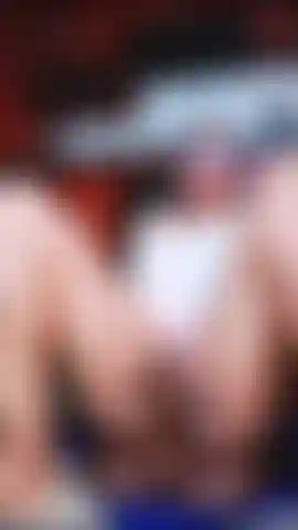 In der küche auf dem dildo zu reiten.