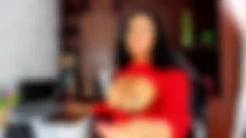 Masturbation mit absätzen!!!