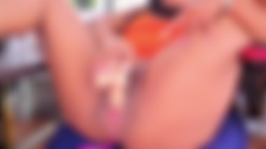 Du willst sehen, wie du in meine muschi spritzt!!!