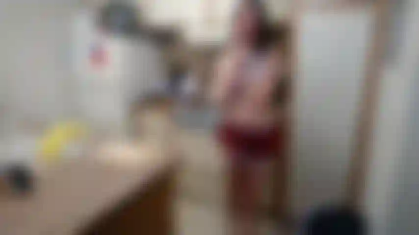 Also dachte ich, ich mache einfach ein video, in dem ich mit euch koche und esse. Ich habe es genossen, es zu machen, und ich hoffe, es hilft euch allen, euch in diesen zeiten mehr zu hause und mit jemandem verbunden zu fühlen <3.
