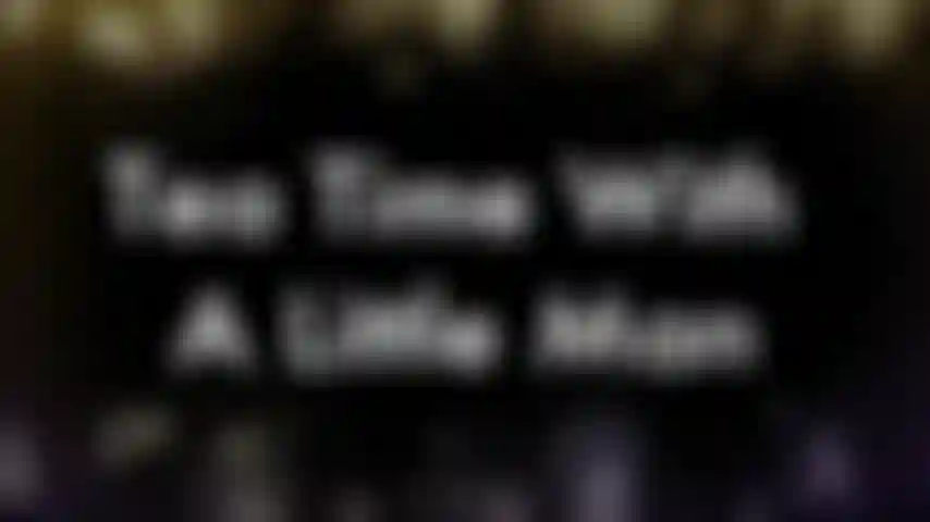 Teezeit mit einem kleinen mann - als AmberLily zurück an ihren schreibtisch kommt, sieht sie einen sehr kleinen mann auf ihrem teller neben ihrer teetasse. Wie schafft es jemand so kleines ohne hilfe auf ihren schreibtisch? Diese gerüchte über winzige männer scheinen wahr zu sein ...