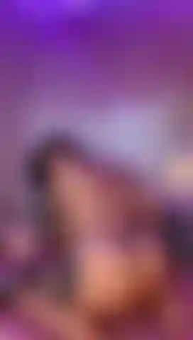 Lass mich deinen schwanz reiten und meine nässe spüren.